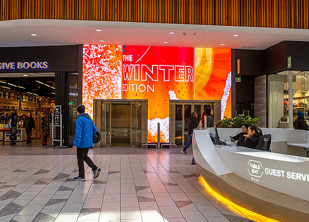 tmf-table-bay-red-bull-dooh